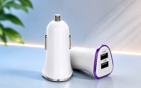 How Do Mobile Car Charger Manufacturers Tackle the Challenge of Universal Charging