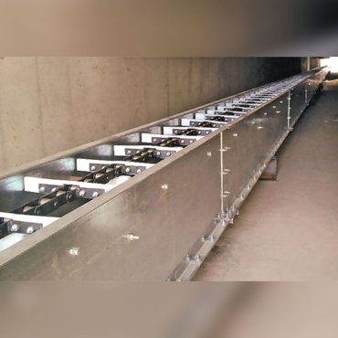 Chain Conveyor Manufacturers, Wholesale Suppliers in Noida, Uttar Pradesh, India